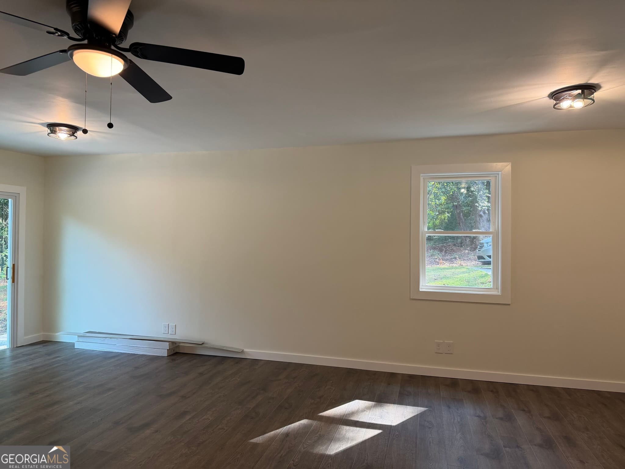 2 bedroom, 1 bathroom, 1,080 sq ft single family residence for sale at 318 North Street, Thomaston, GA 30286 — photo 9