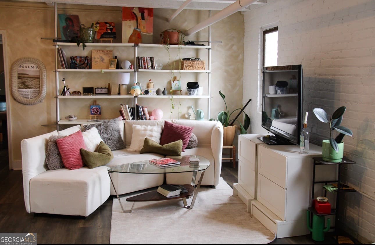 2 bedroom, 1 bathroom condominium for sale at 32 PEACHTREE 1705, Atlanta, GA 30303 — photo 6