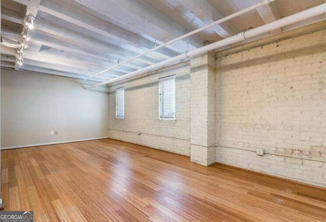 2 bedroom, 1 bathroom condominium for sale at 32 PEACHTREE 1705, Atlanta, GA 30303 — photo 5