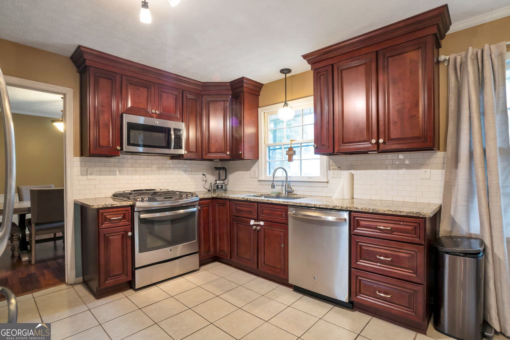 4 bedroom, 2.5 bathroom, 2,274 sq ft single family residence for sale at 1210 Brookside Drive, Conyers, GA 30012 — photo 5