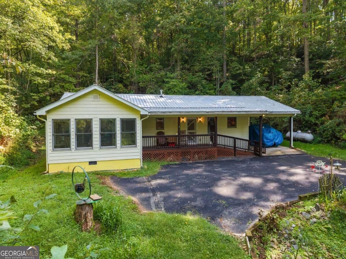 2 bedroom, 2 bathroom, 1,652 sq ft single family residence for sale at 250 Mccollum Road 1R, Ellijay, GA 30540 — photo 3