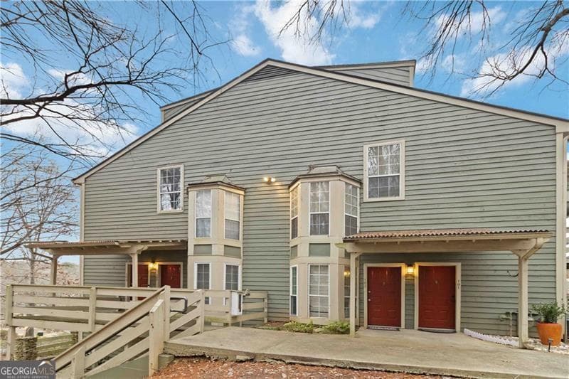 2 bedroom, 1 bathroom, 1,039 sq ft condominium for sale at 103 Riverview Drive, Marietta, GA 30067 — photo 2