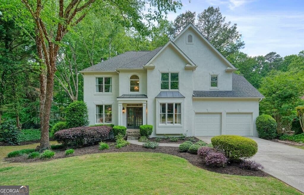 4 bedroom, 2.5 bathroom, 3,345 sq ft single family residence for sale at 12110 Lonsdale Lane, Roswell, GA 30075 — photo 1 of 51
