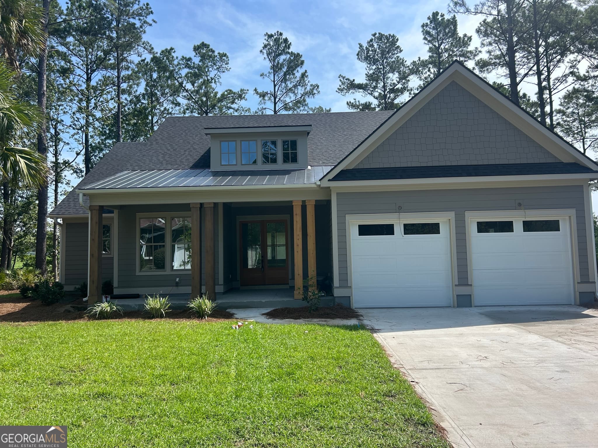 4 bedroom, 3.5 bathroom, 2,896 sq ft single family residence for sale at 105 Lone Pine Court, Waverly, GA 31565 — photo 2
