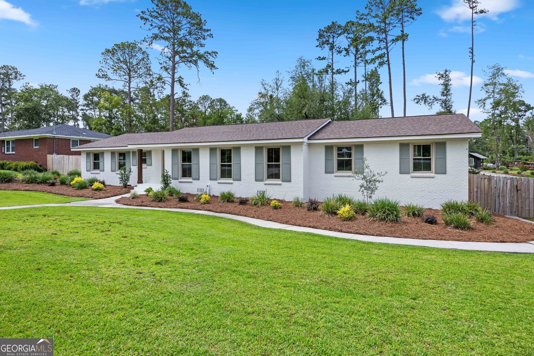 3 bedroom, 2 bathroom, 2,103 sq ft single family residence for sale at 1203 Lakeview Drive, Valdosta, GA 31602