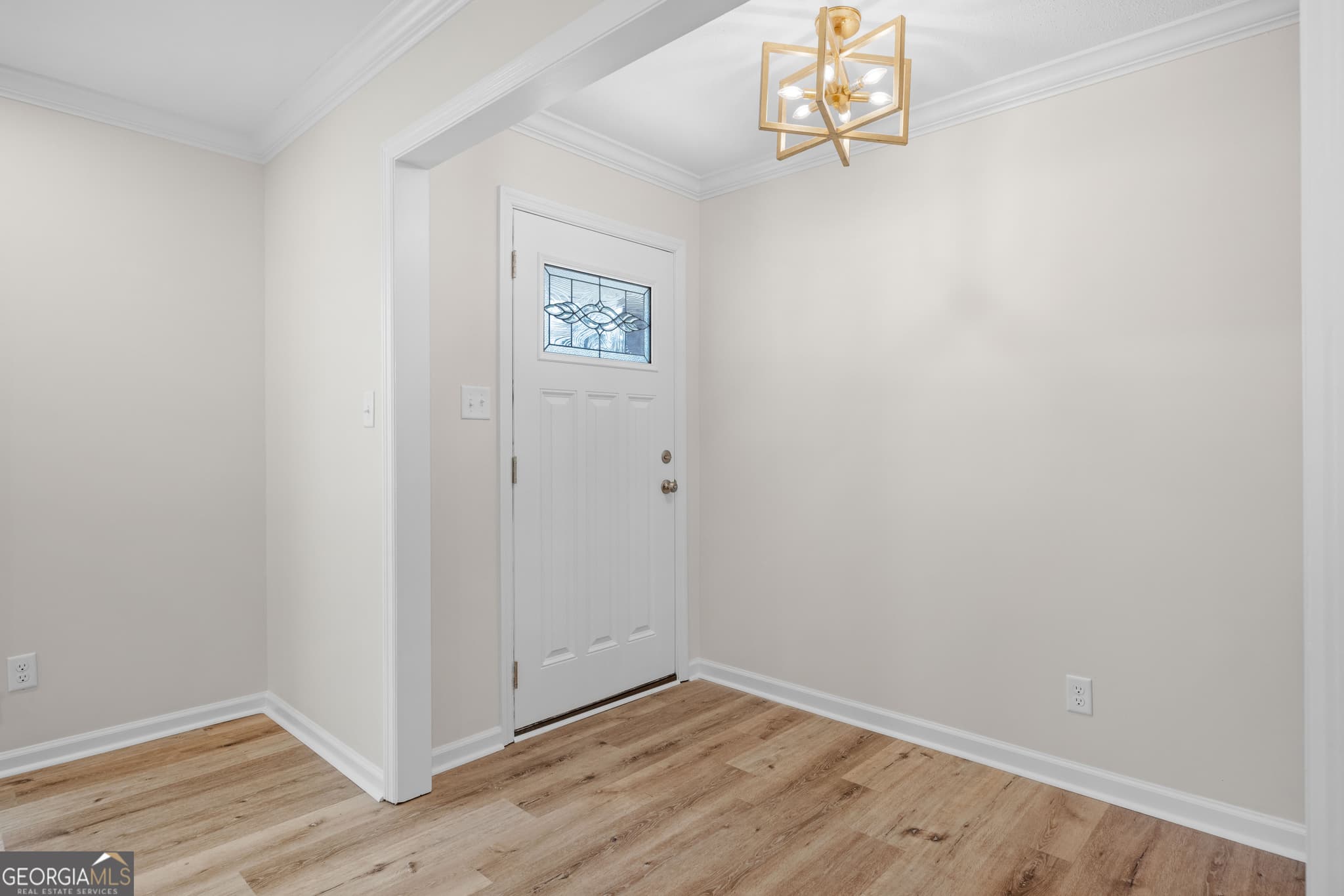 3 bedroom, 2 bathroom, 2,103 sq ft single family residence for sale at 1203 Lakeview Drive, Valdosta, GA 31602 — photo 9
