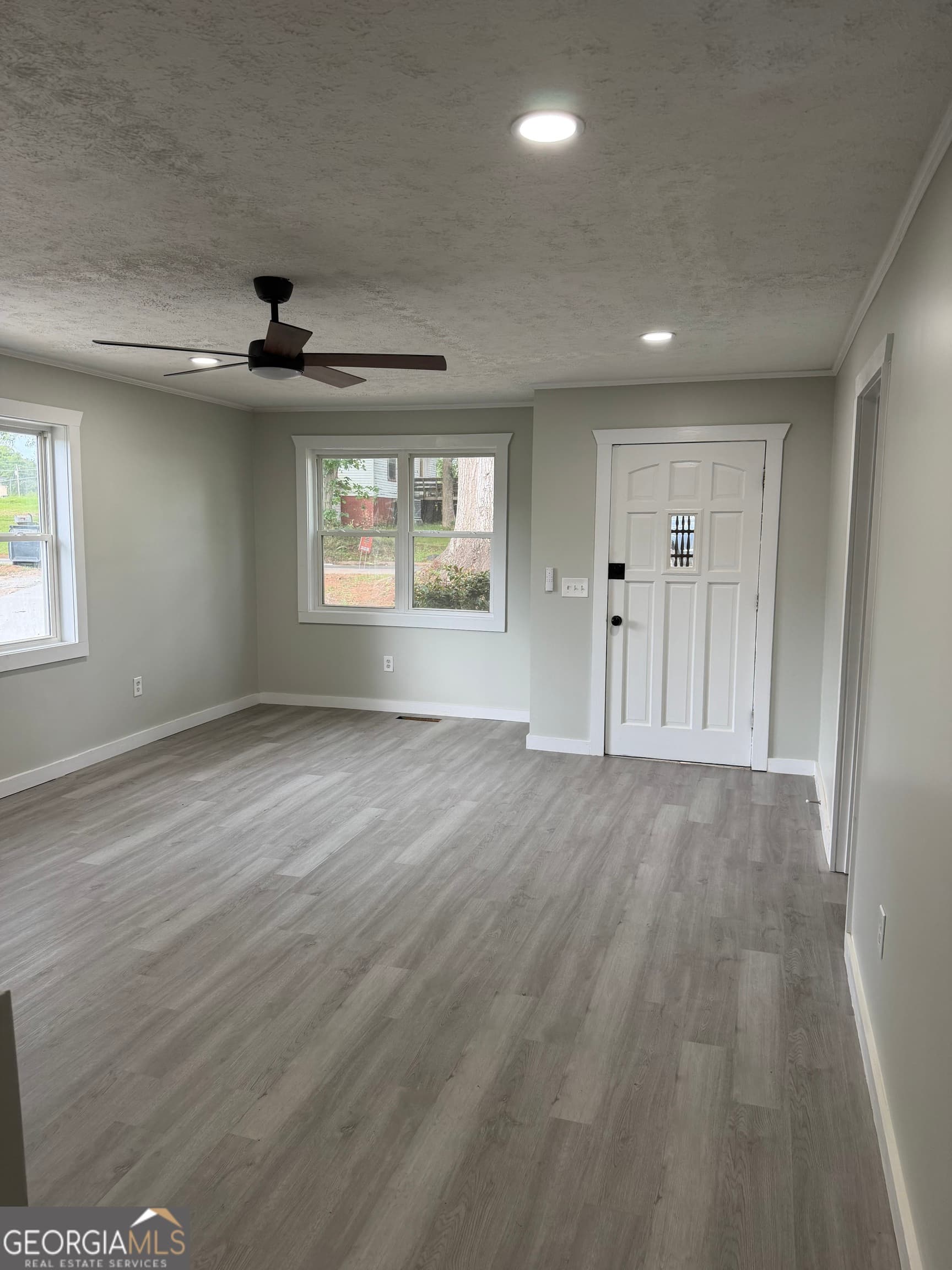 3 bedroom, 1 bathroom, 1,309 sq ft single family residence for sale at 3303 21st Avenue, Valley, AL 36854 — photo 7