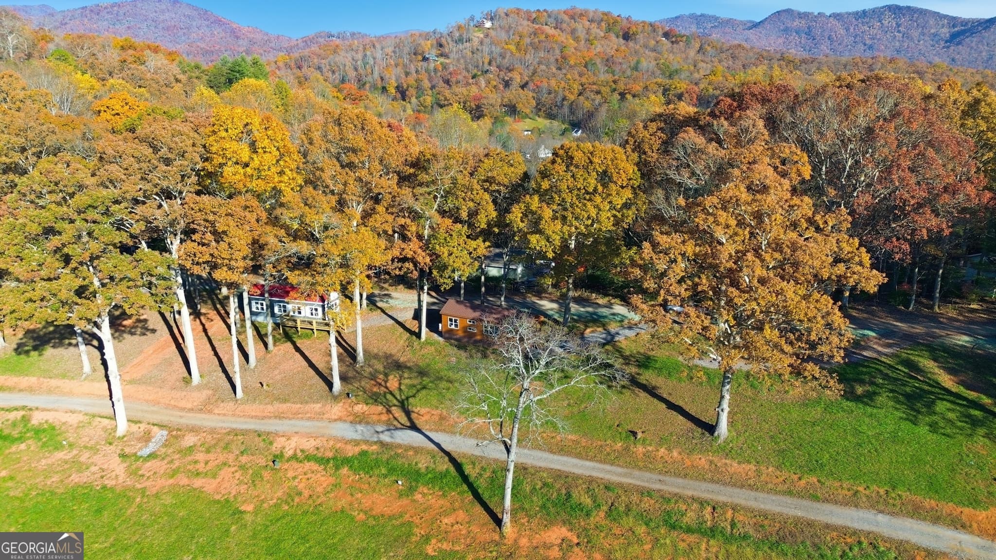 2 bedroom, 1 bathroom, 396 sq ft single family residence for sale at 527 Saunders Road LOT 14, Franklin, NC 28734 — photo 2