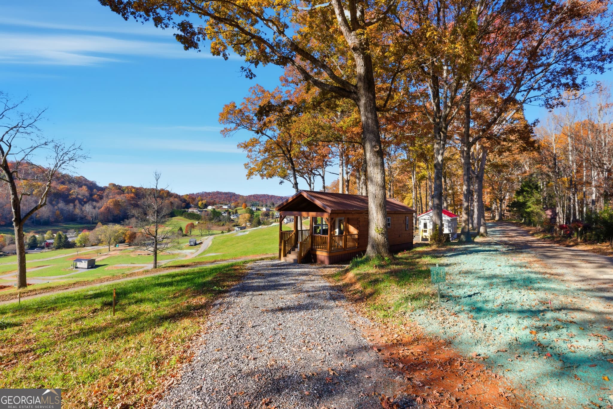 2 bedroom, 1 bathroom, 396 sq ft single family residence for sale at 527 Saunders Road LOT 14, Franklin, NC 28734 — photo 3