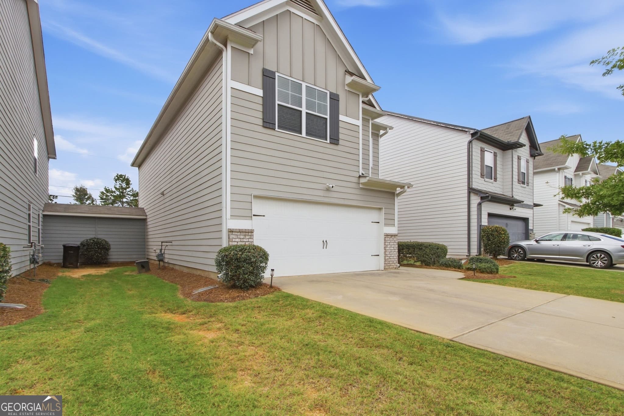 3 bedroom, 2.5 bathroom, 1,962 sq ft townhouse for sale at 208 Bluffton Court, Acworth, GA 30102 — photo 6