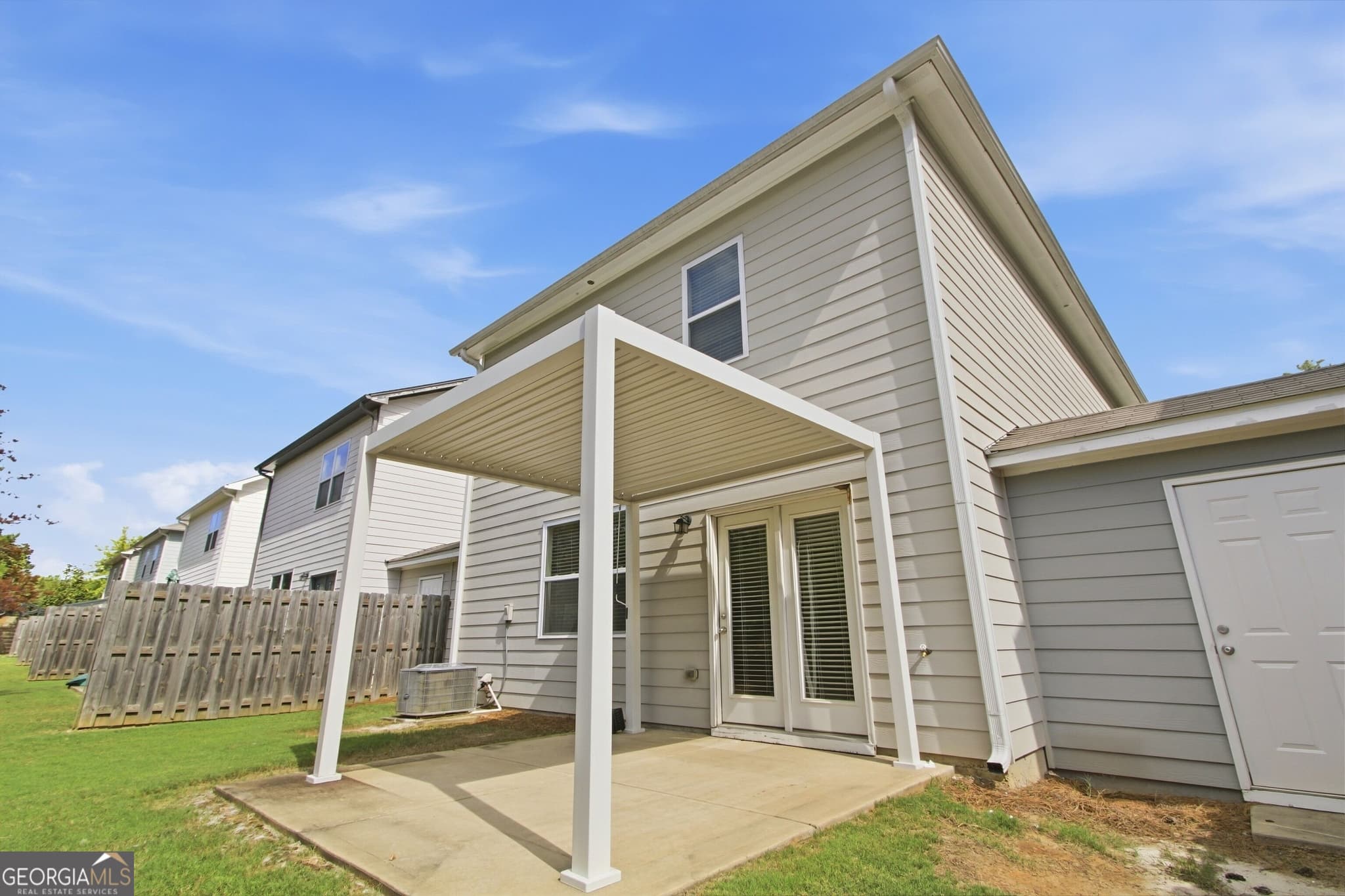 3 bedroom, 2.5 bathroom, 1,962 sq ft townhouse for sale at 208 Bluffton Court, Acworth, GA 30102 — photo 5