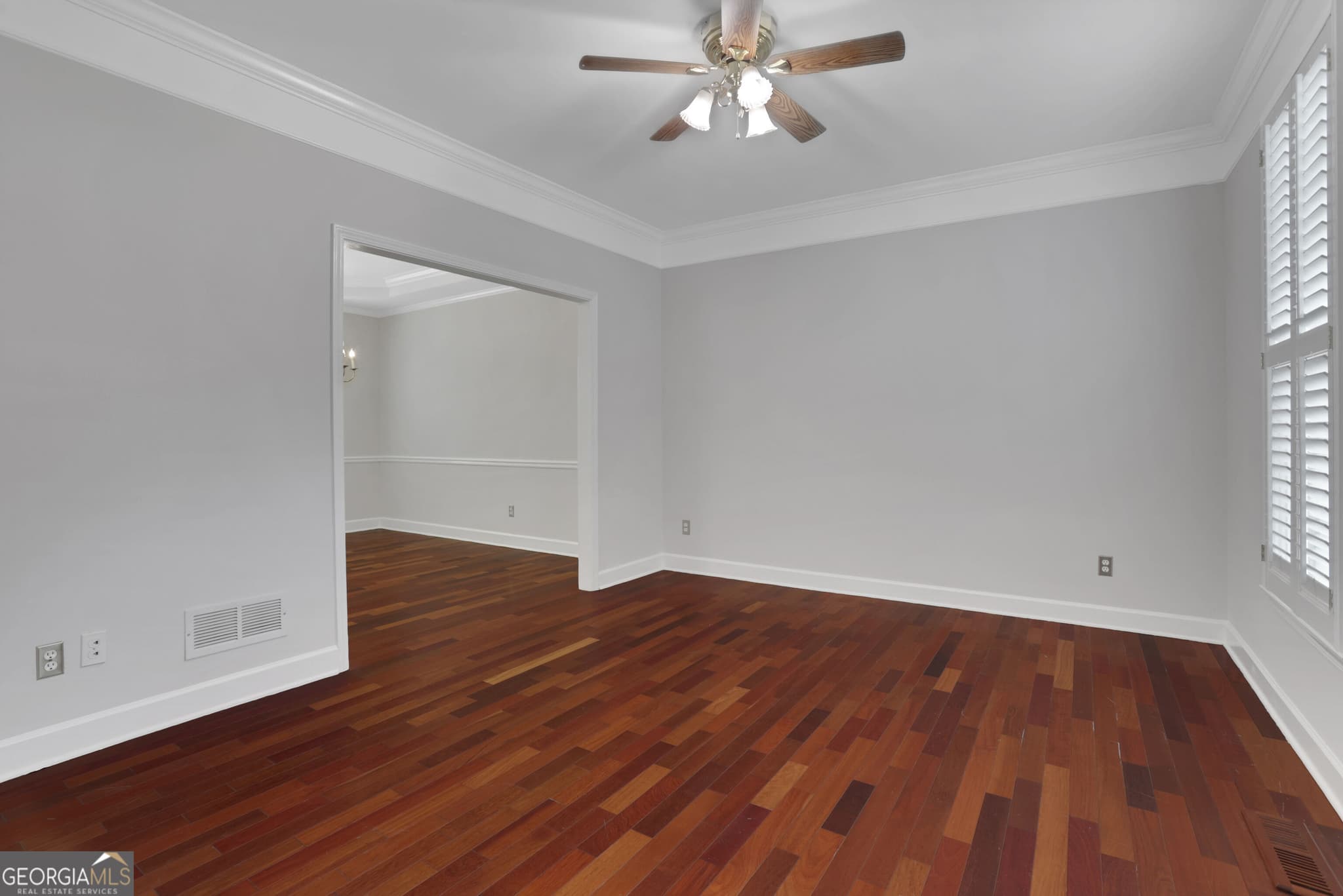 6 bedroom, 3.5 bathroom, 2,424 sq ft single family residence for sale at 2395 Devon Leigh Walk, Duluth, GA 30096 — photo 3