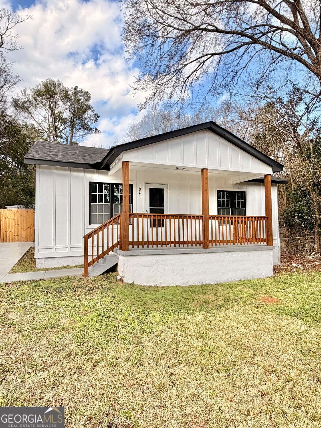 3 bedroom, 2 bathroom, 1,360 sq ft single family residence for sale at 1021 53rd Street, Columbus, GA 31904 — photo 2