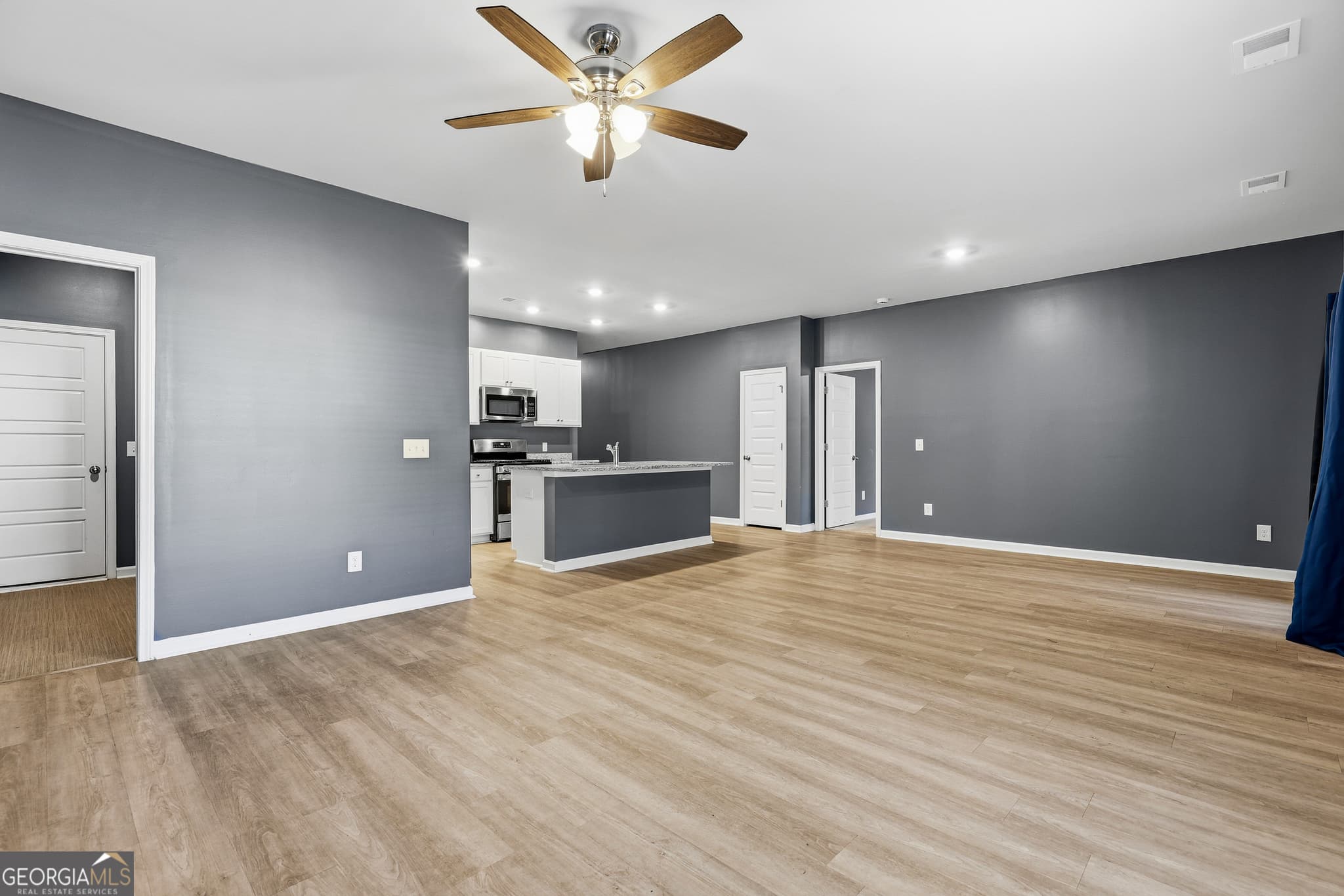 3 bedroom, 2 bathroom, 1,588 sq ft single family residence for sale at 305 Lillian Street, Rincon, GA 31326 — photo 9