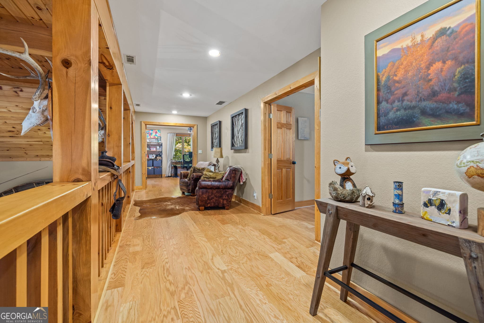 3 bedroom, 3 bathroom, 3,585 sq ft single family residence for sale at 1010 Meadowview Ridge, Clarkesville, GA 30523 — photo 6