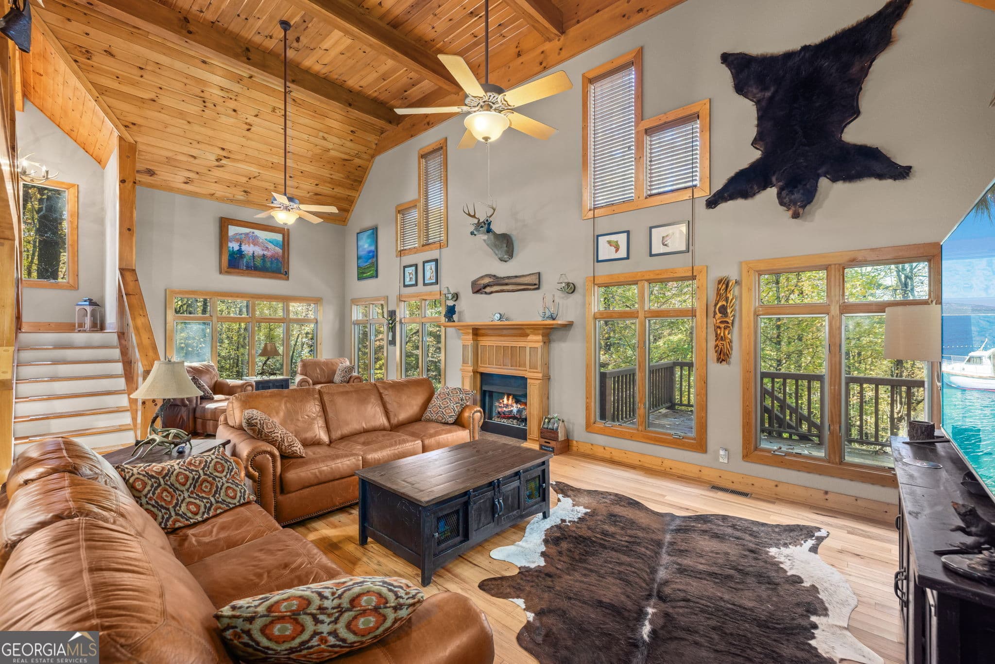 3 bedroom, 3 bathroom, 3,585 sq ft single family residence for sale at 1010 Meadowview Ridge, Clarkesville, GA 30523 — photo 10