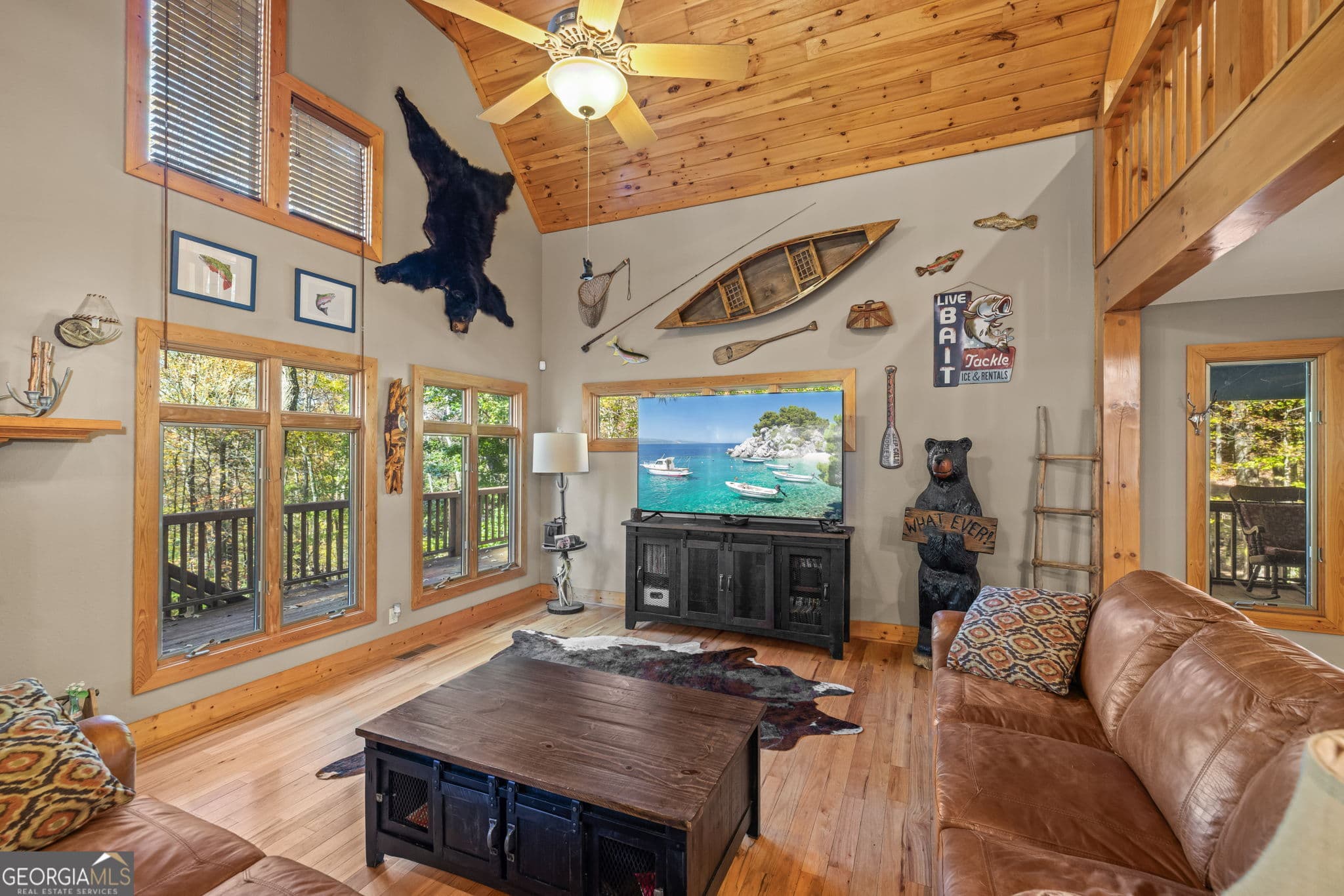 3 bedroom, 3 bathroom, 3,585 sq ft single family residence for sale at 1010 Meadowview Ridge, Clarkesville, GA 30523 — photo 8