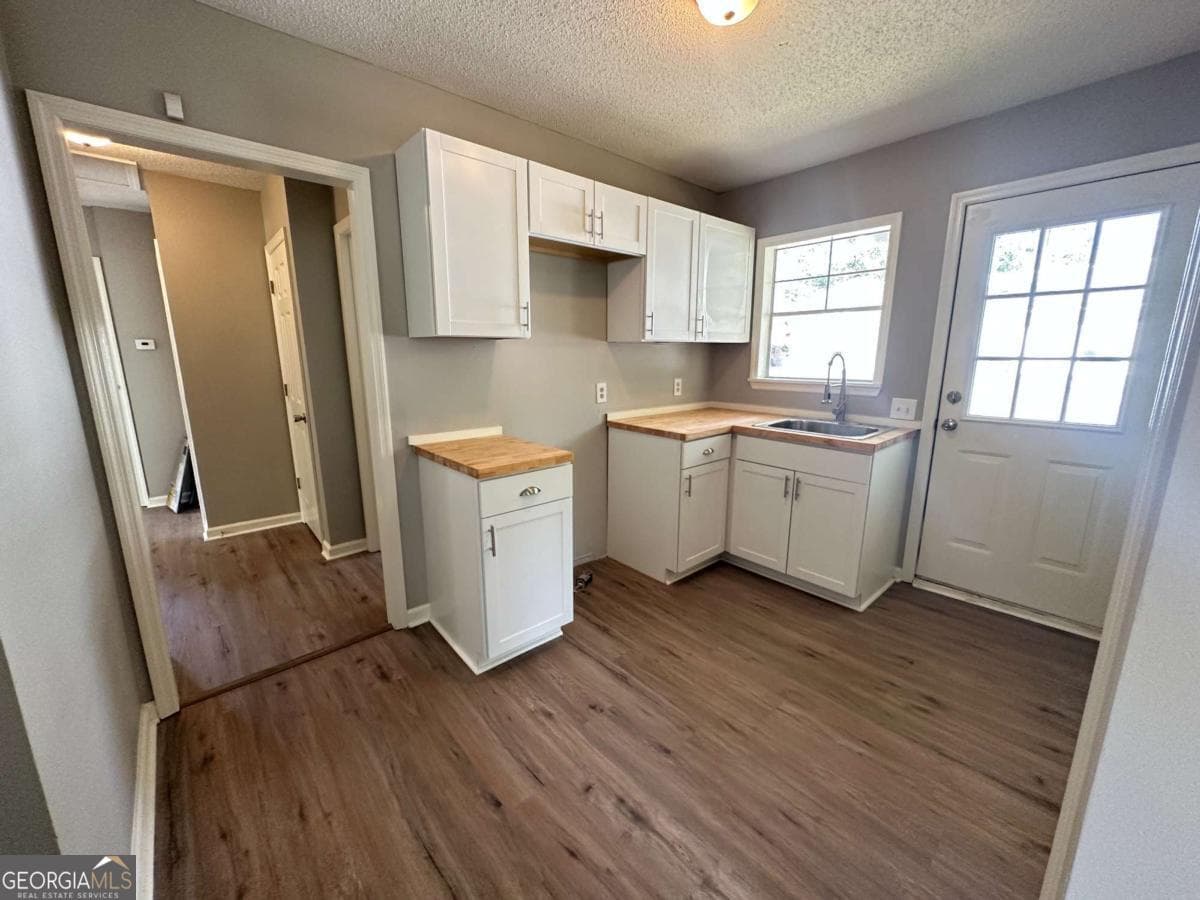 2 bedroom, 1 bathroom, 1,020 sq ft single family residence for sale at 11 Pendleton Street, Baxley, GA 31513 — photo 6