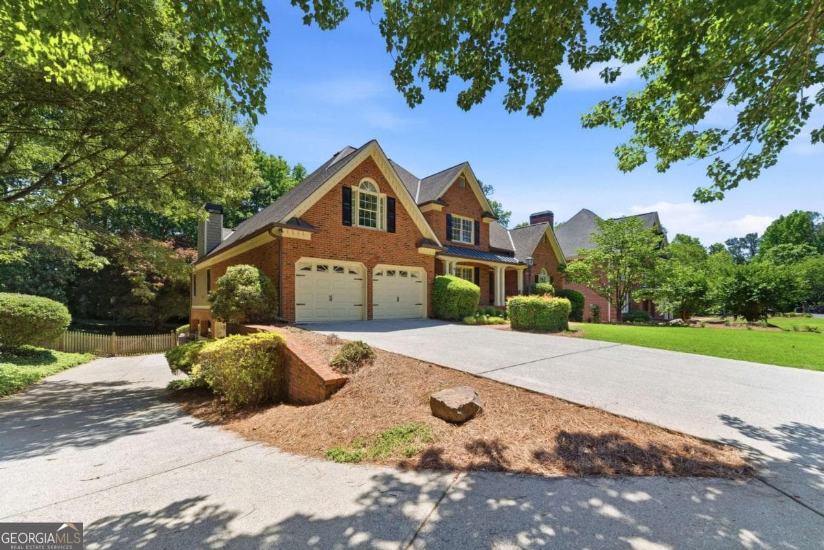 5 bedroom, 3.5 bathroom, 4,948 sq ft single family residence sold at 1911 Leonidas Trail, Marietta, GA 30064