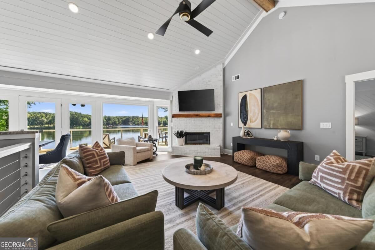 6 bedroom, 5.5 bathroom, 3,988 sq ft single family residence for sale at 108 Phoenix Drive, Eatonton, GA 31024 — photo 2