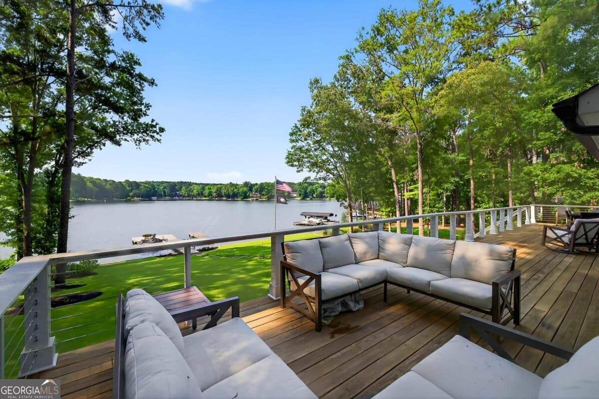 6 bedroom, 5.5 bathroom, 3,988 sq ft single family residence for sale at 108 Phoenix Drive, Eatonton, GA 31024 — photo 4