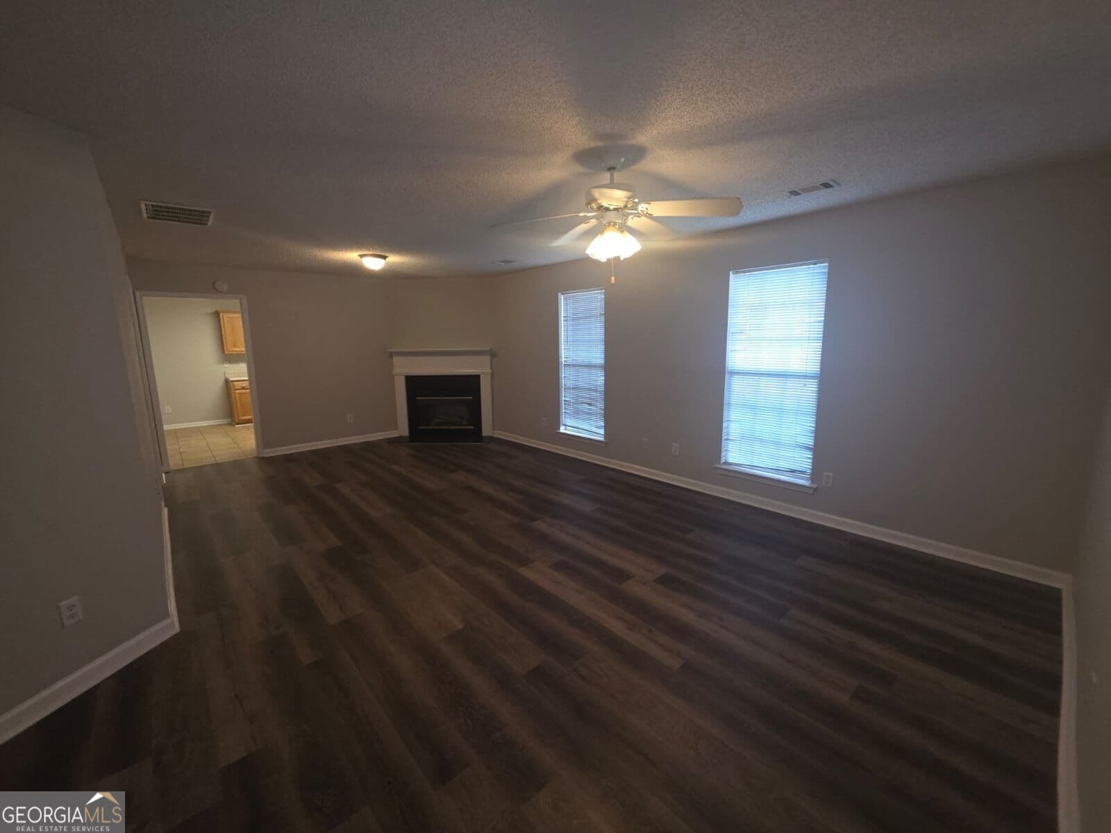 3 bedroom, 2 bathroom, 1,318 sq ft single family residence for rent at 3514 Brookstone Way, Union City, GA 30291 for $1,850 a month — photo 4