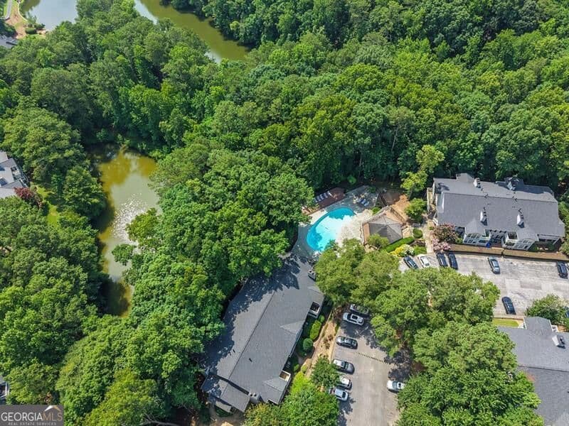 2 bedroom, 2 bathroom, 1,102 sq ft condominium for sale at 1004 Vicksburg Place, Atlanta, GA 30350 — photo 3