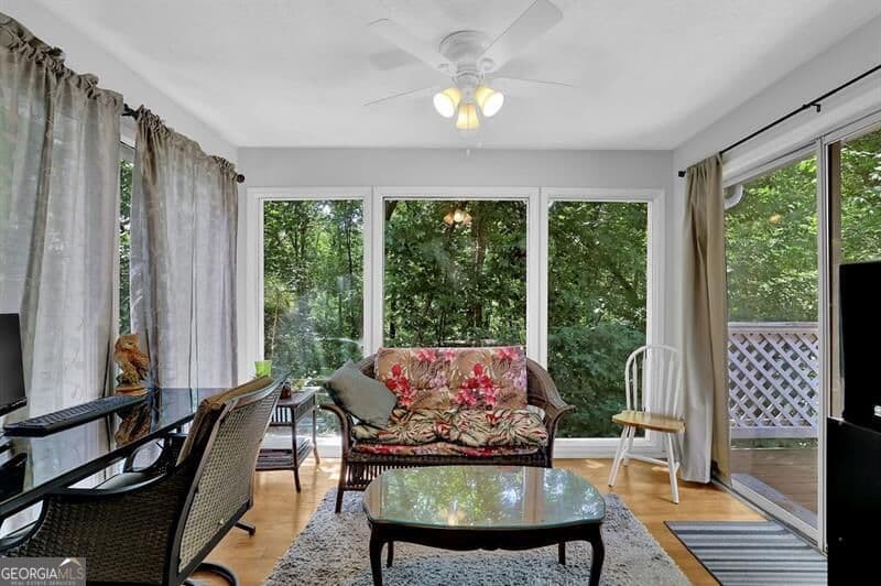 2 bedroom, 2 bathroom, 1,102 sq ft condominium for sale at 1004 Vicksburg Place, Atlanta, GA 30350 — photo 8
