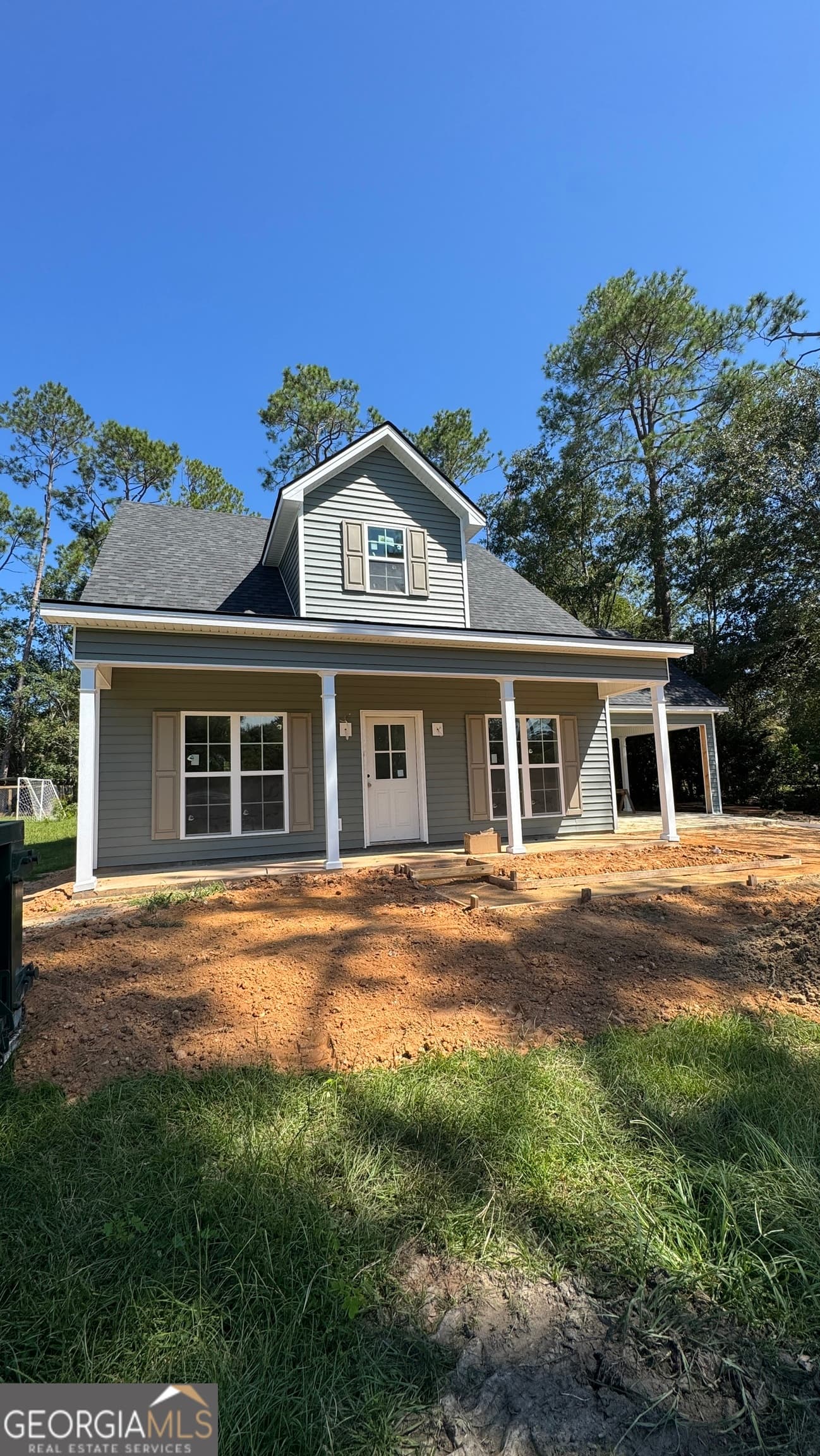 3 bedroom, 2.5 bathroom, 1,474 sq ft single family residence sold at 201 New Drive, Claxton, GA 30417