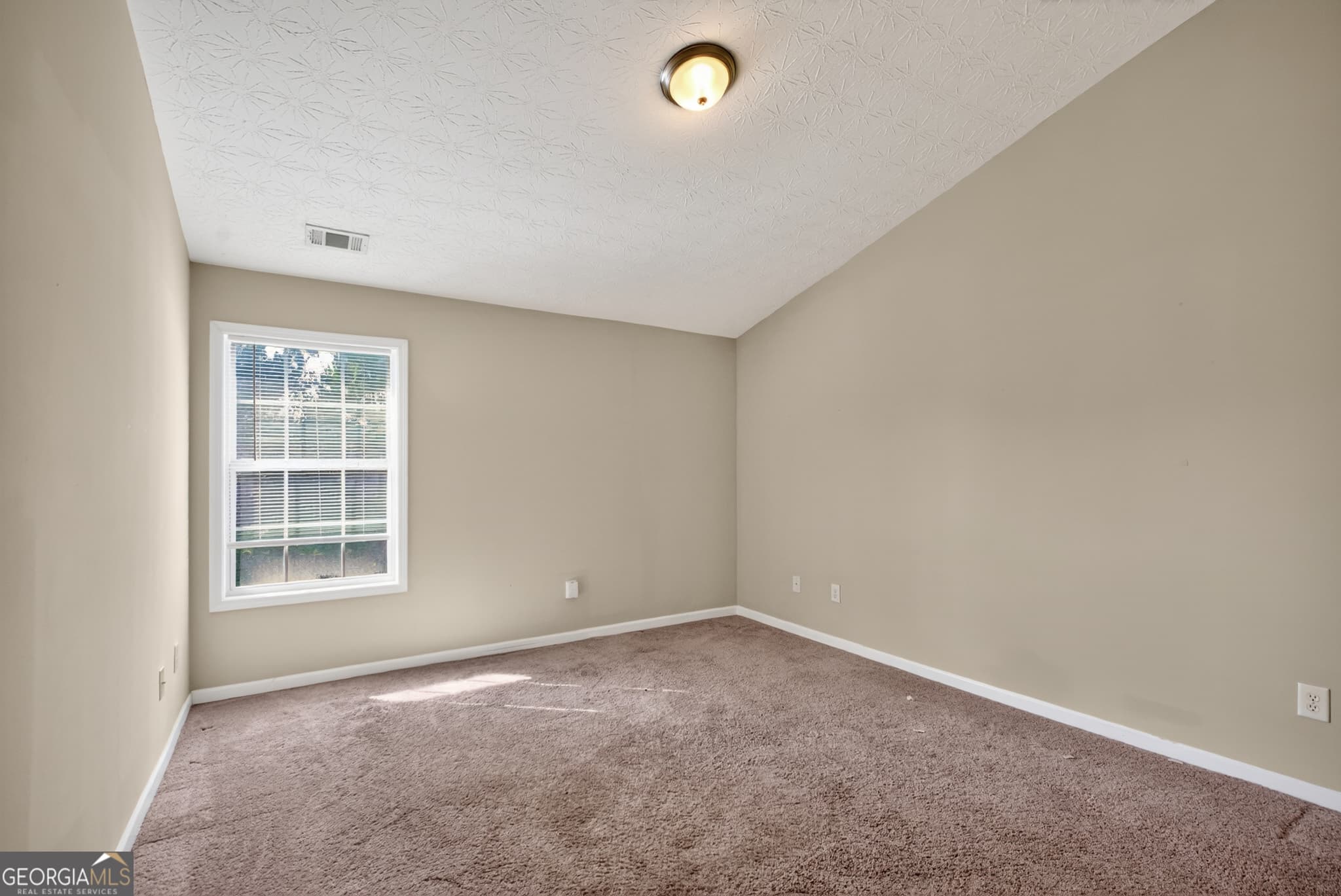 3 bedroom, 2.5 bathroom, 1,597 sq ft single family residence for sale at 578 Shadow Lake Drive, Lithonia, GA 30058 — photo 10