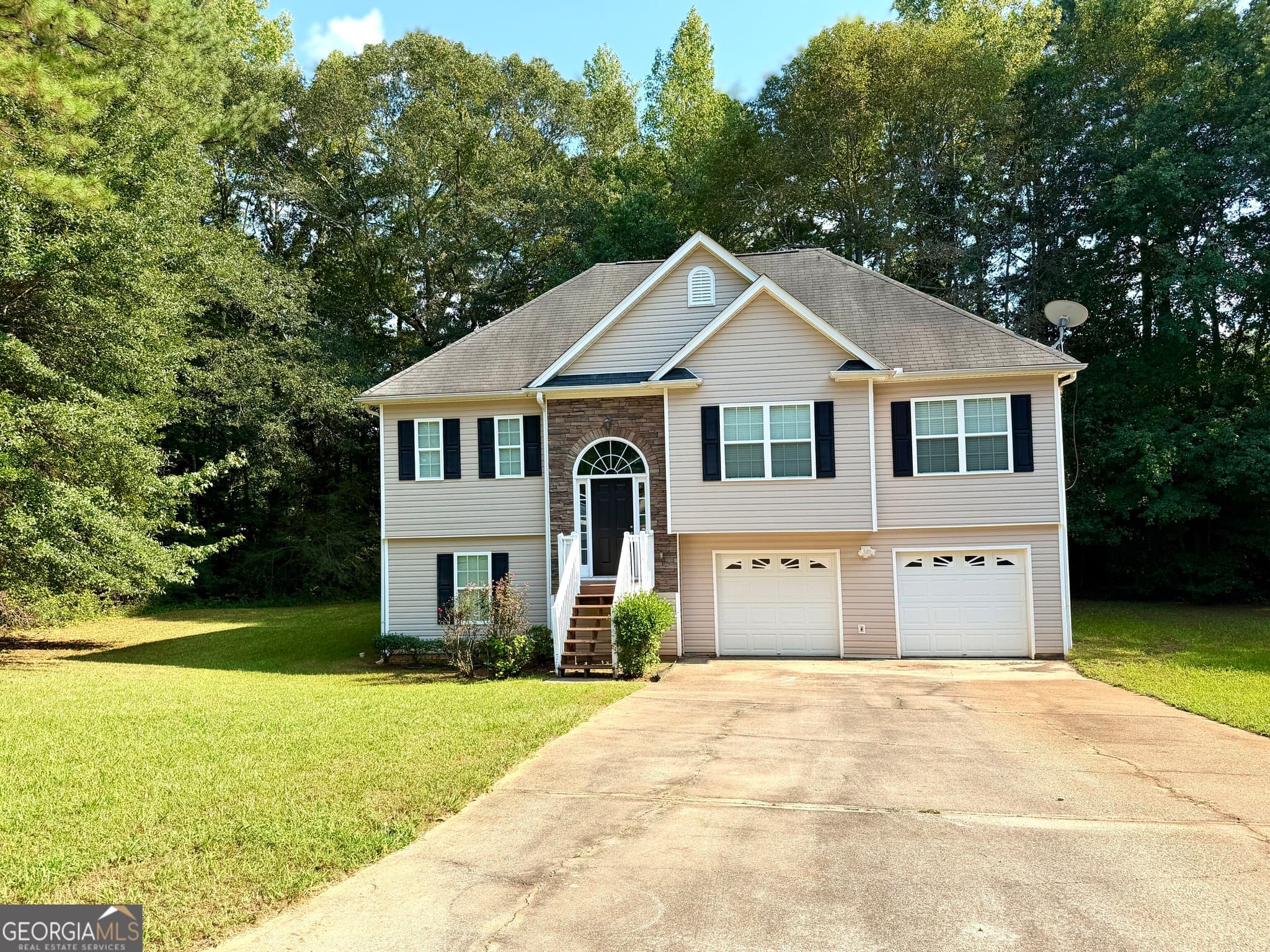 3 bedroom, 2 bathroom, 1,305 sq ft single family residence for sale at 119 Cottonwood Way, Temple, GA 30179 — photo 5