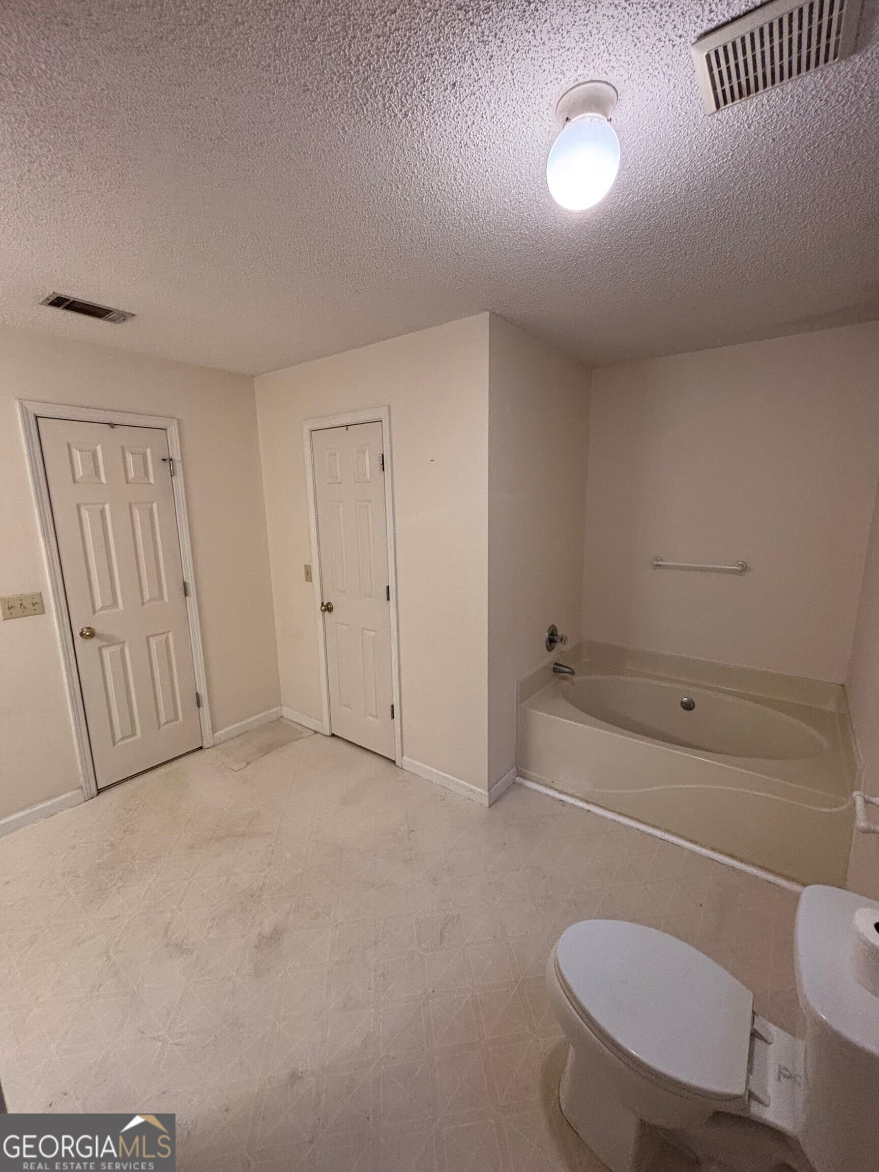 3 bedroom, 2.5 bathroom, 1,886 sq ft single family residence for sale at 105 Huntington Drive, Kingsland, GA 31548 — photo 9