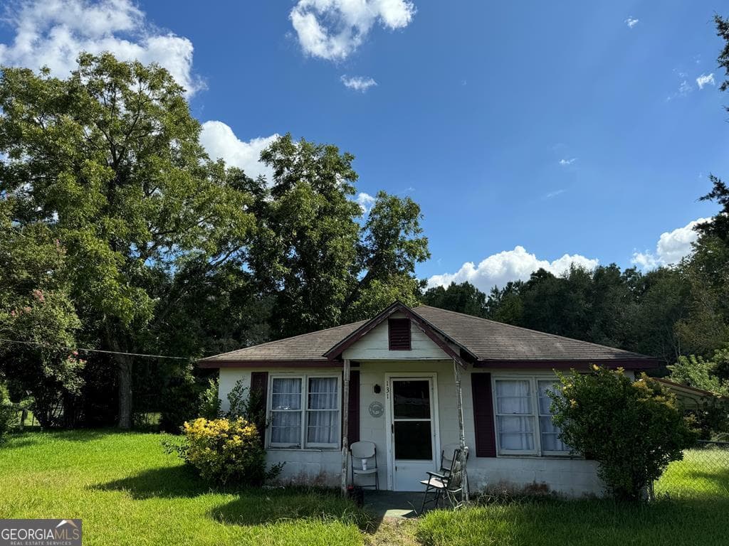 967 sq ft residential sold at 131 Bellvue, Lyons, GA 30436