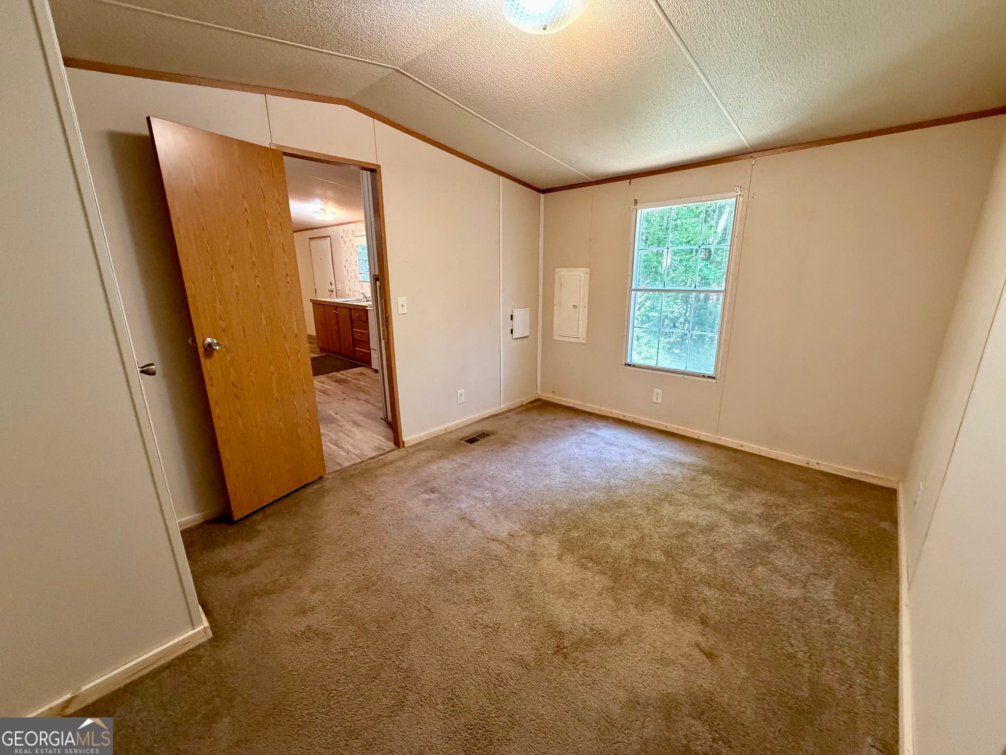 2 bedroom, 1 bathroom, 672 sq ft manufactured home,single family residence for sale at 119 Cub Lane, Rabun Gap, GA 30568 — photo 6