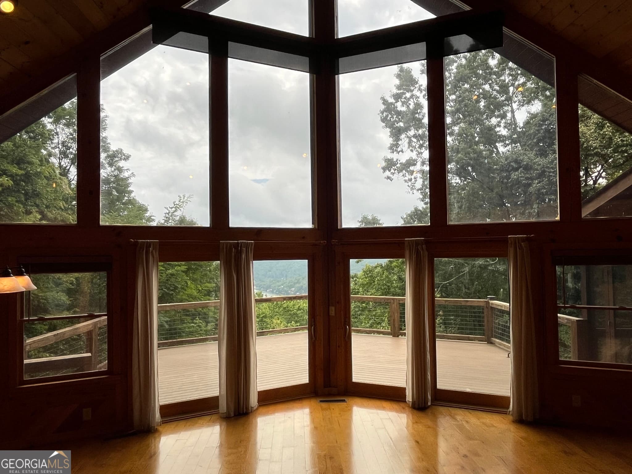 3 bedroom, 3.5 bathroom, 3,412 sq ft single family residence for sale at 1039 Arbor Drive, Lakemont, GA 30552 — photo 10