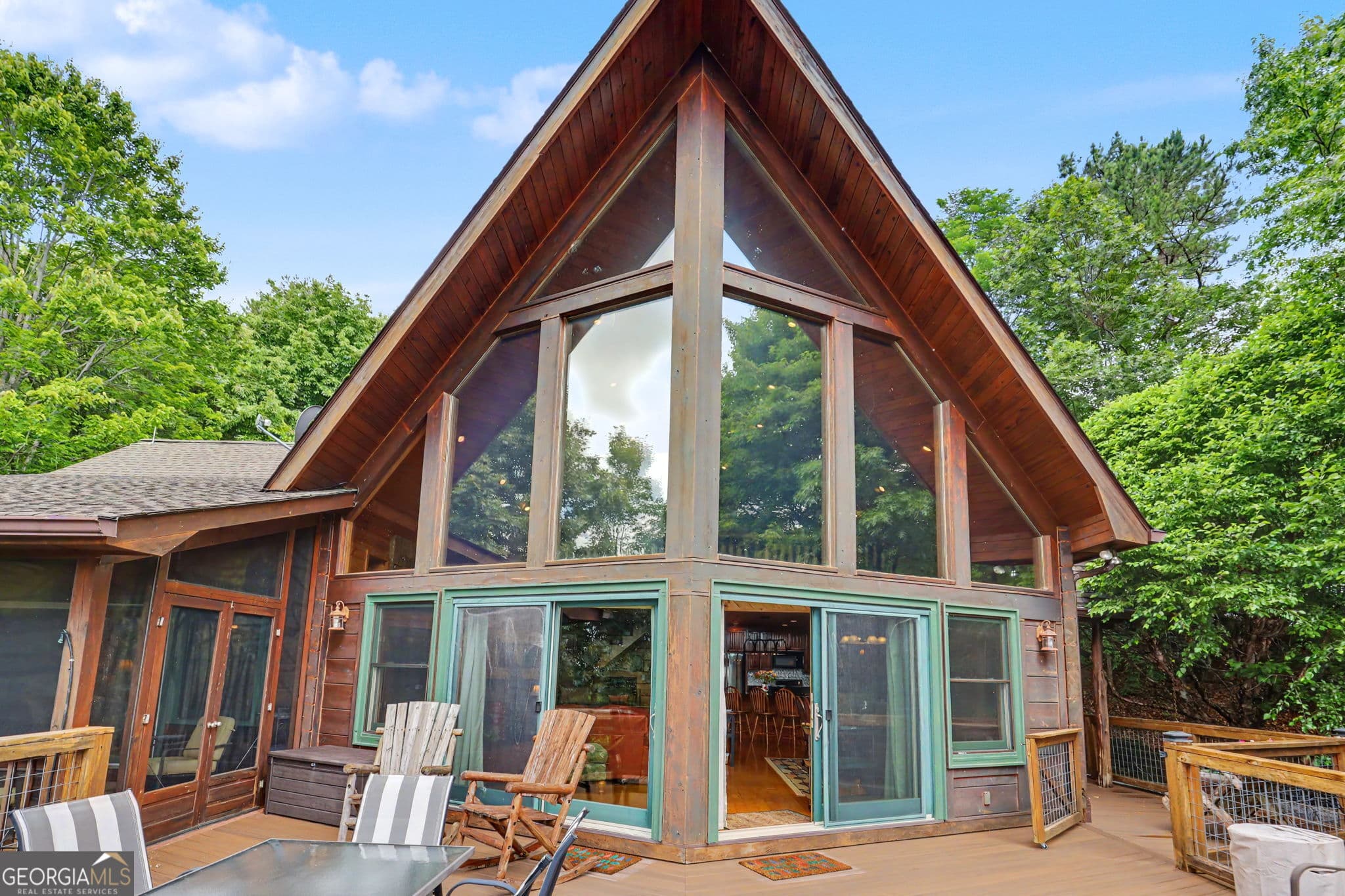 3 bedroom, 3.5 bathroom, 3,412 sq ft single family residence for sale at 1039 Arbor Drive, Lakemont, GA 30552 — photo 4