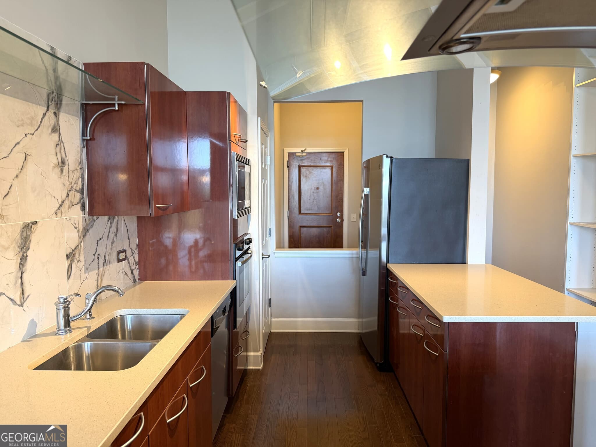 2 bedroom, 2 bathroom, 1,270 sq ft condominium for sale at 3820 Roswell Road 902, Atlanta, GA 30342 — photo 7