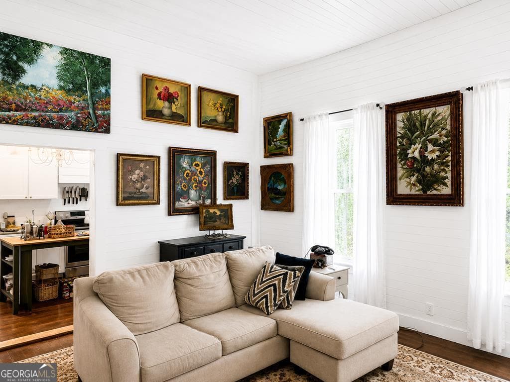 4 bedroom, 2 bathroom, 2,692 sq ft single family residence for sale at 1576 Hall Road, Thomasville, GA 31757 — photo 9