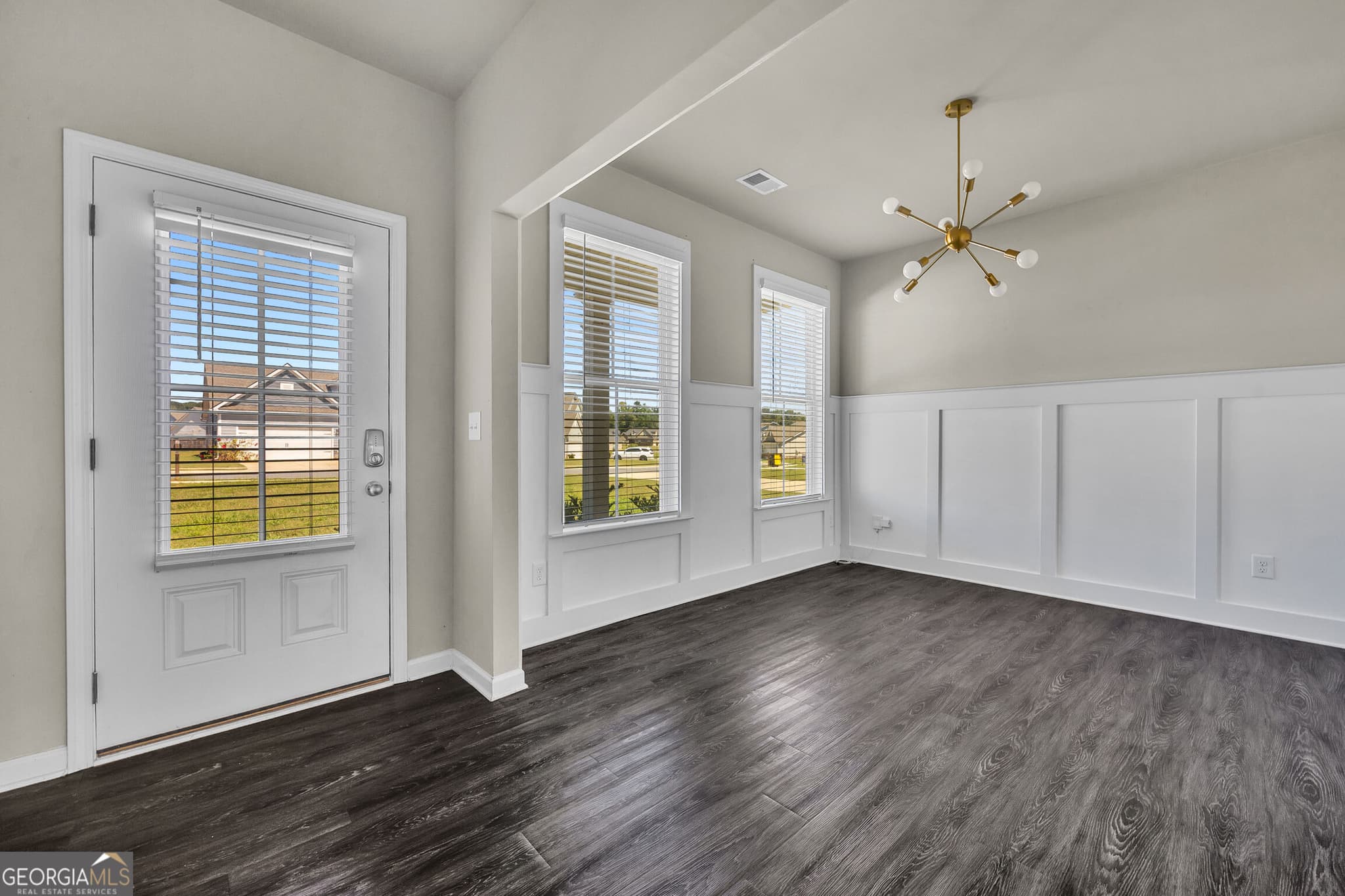 4 bedroom, 2.5 bathroom, 2,316 sq ft single family residence for sale at 235 Presidents Way, Forsyth, GA 31029 — photo 3