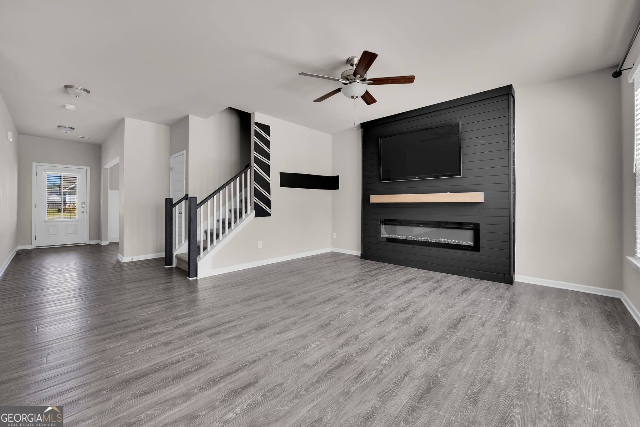 4 bedroom, 2.5 bathroom, 2,316 sq ft single family residence for sale at 235 Presidents Way, Forsyth, GA 31029 — photo 5