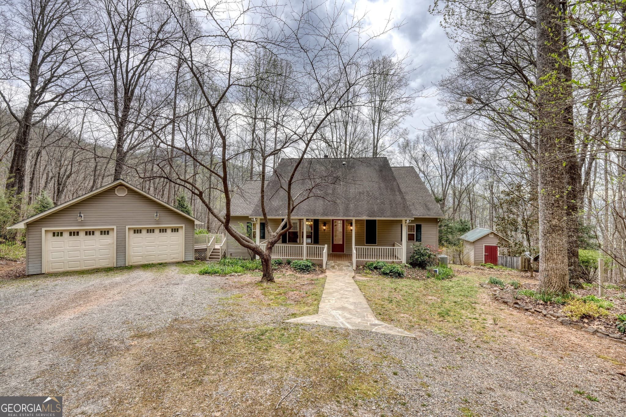 3 bedroom, 2.5 bathroom single family residence sold at 2900 Gribble Edwards Road, Hayesville, NC 28904