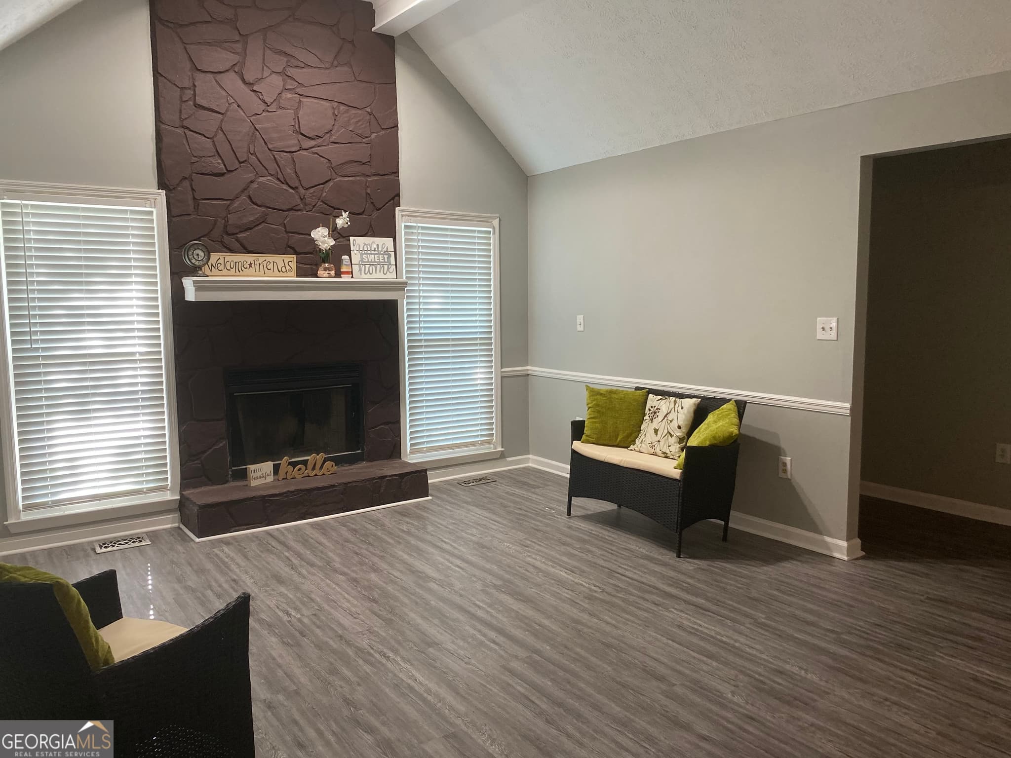 3 bedroom, 2 bathroom, 1,440 sq ft single family residence for sale at 260 Edgewater Drive, Macon, GA 31220 — photo 2