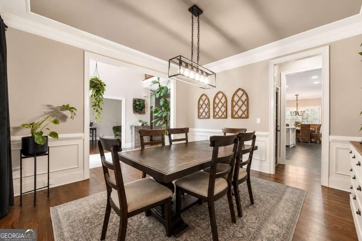 6 bedroom, 5.5 bathroom, 6,538 sq ft single family residence for sale at 914 Meadow Club Court, Suwanee, GA 30024 — photo 8