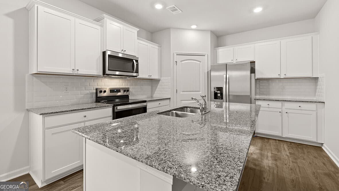 3 bedroom, 2.5 bathroom, 1,877 sq ft townhouse for sale at 61 Rustin Ridge, Dahlonega, GA 30533 — photo 6