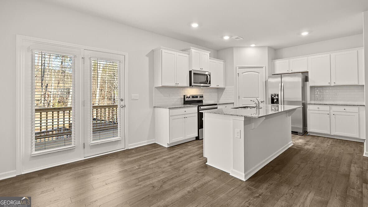 3 bedroom, 2.5 bathroom, 1,877 sq ft townhouse for sale at 61 Rustin Ridge, Dahlonega, GA 30533 — photo 5