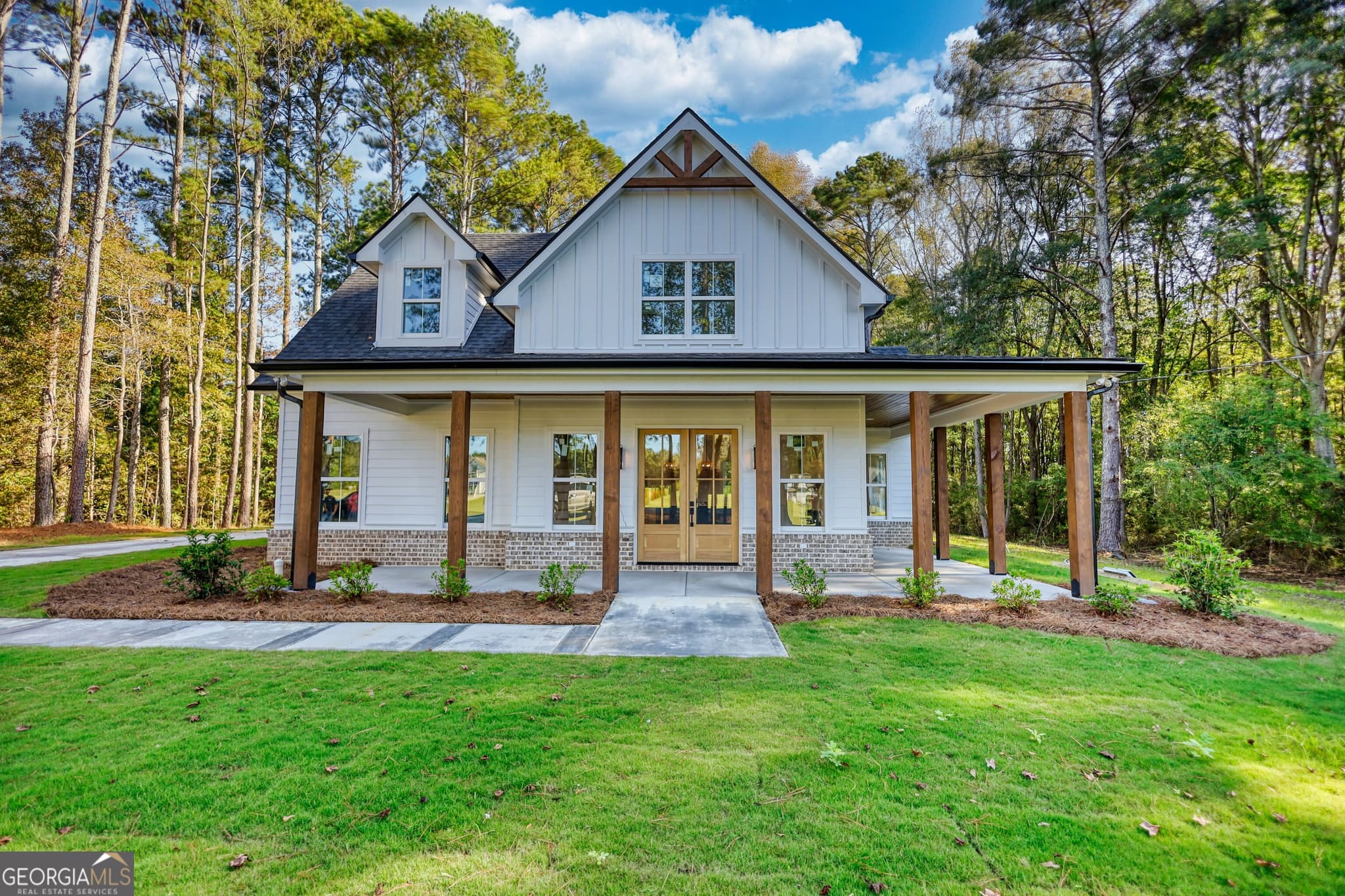 4 bedroom, 2.5 bathroom, 2,235 sq ft single family residence sold at 3641 Davis Academy Road, Rutledge, GA 30663
