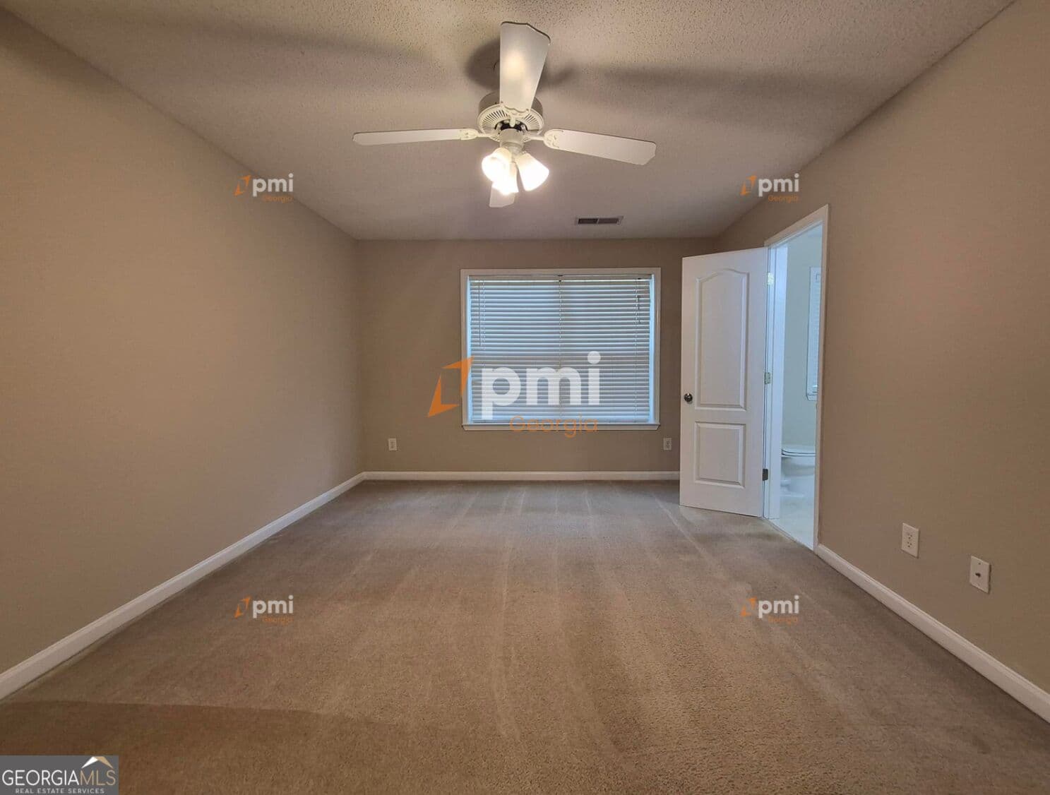 3 bedroom, 2.5 bathroom, 1,552 sq ft townhouse for rent at 4865 Robinson Square Drive, Acworth, GA 30101 for $1,795 a month — photo 8