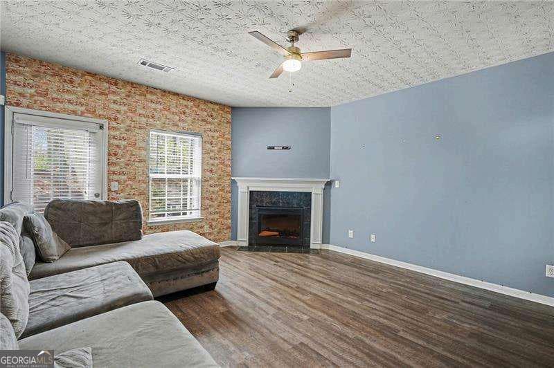 2 bedroom, 2.5 bathroom, 1,418 sq ft townhouse for sale at 388 Berckman Drive, Lilburn, GA 30047 — photo 9