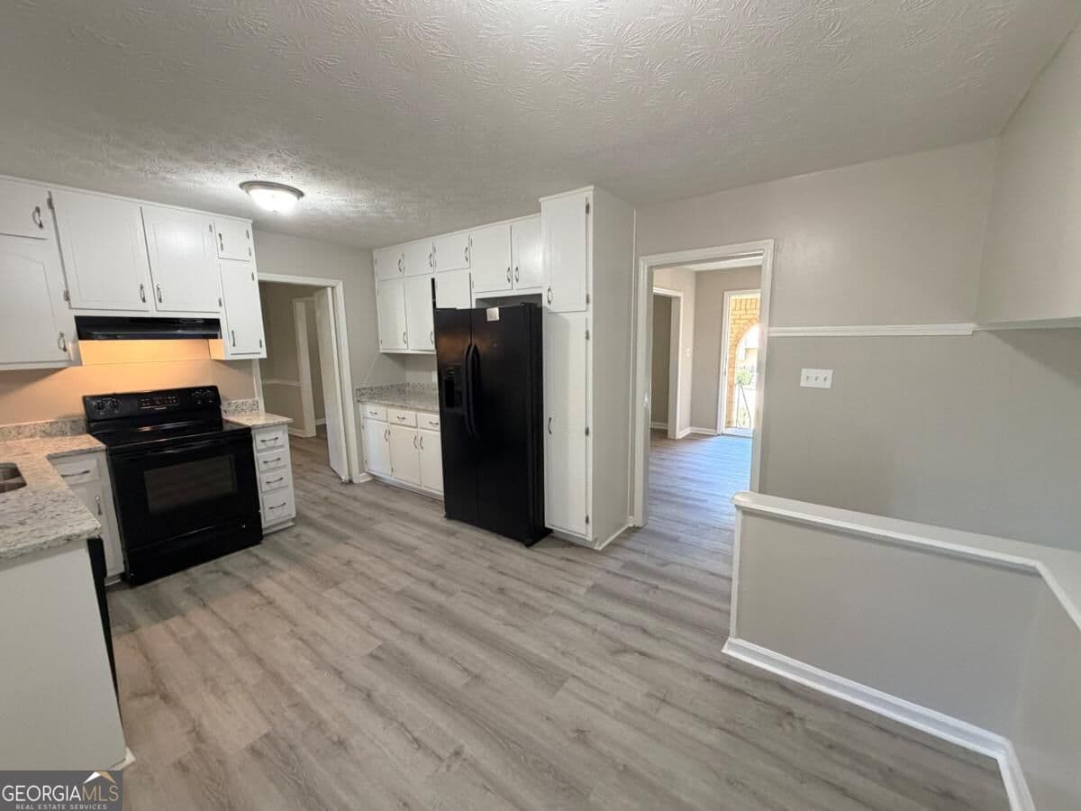 4 bedroom, 2.5 bathroom, 2,100 sq ft single family residence for rent at 2271 Emerald Springs Drive, Decatur, GA 30035 for $1,796 a month — photo 7