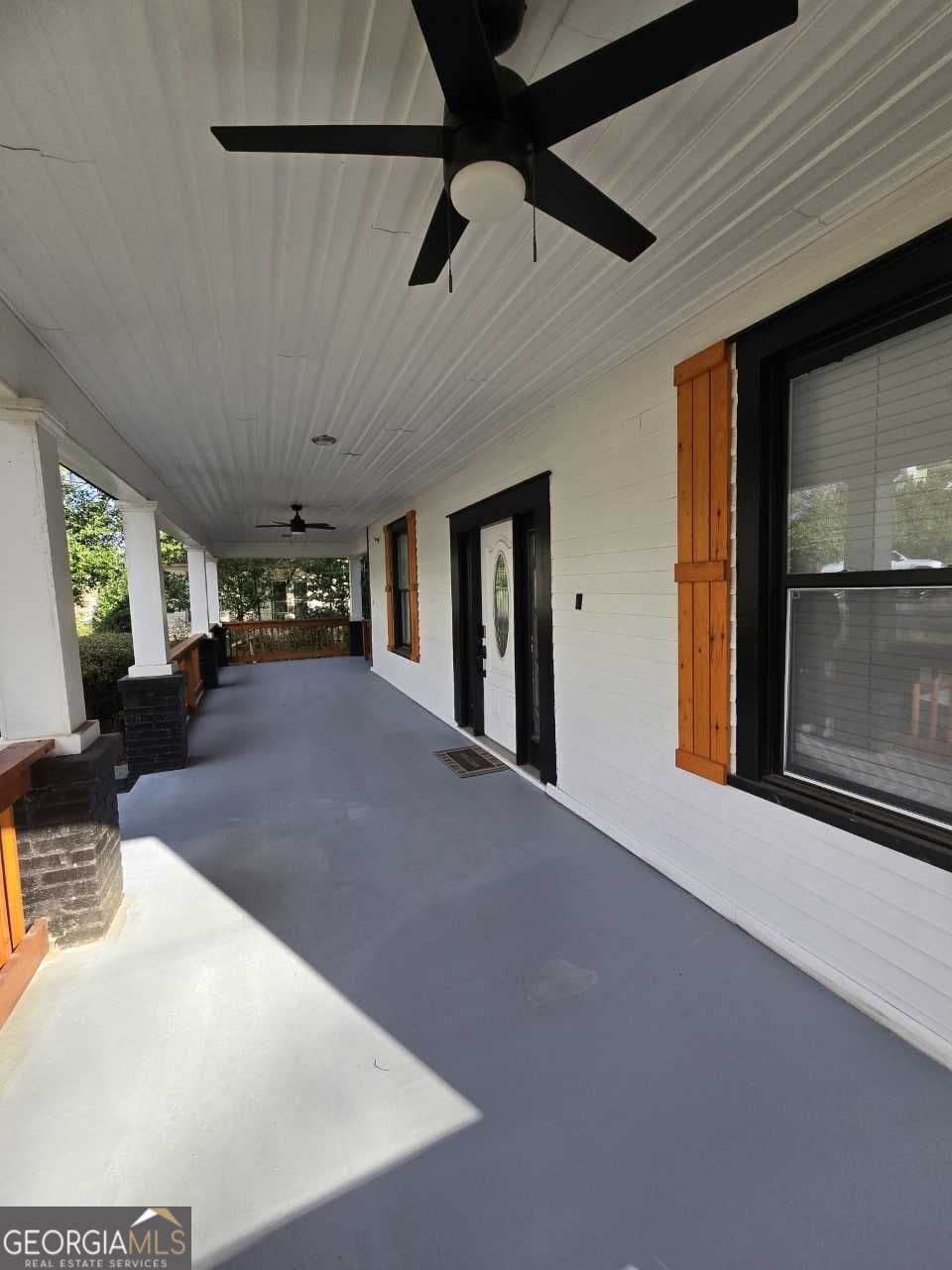 8 bedroom, 2 bathroom, 3,354 sq ft mixed use for rent at 402 Meriwether Street, Griffin, GA 30224 for $3,500 a month — photo 5